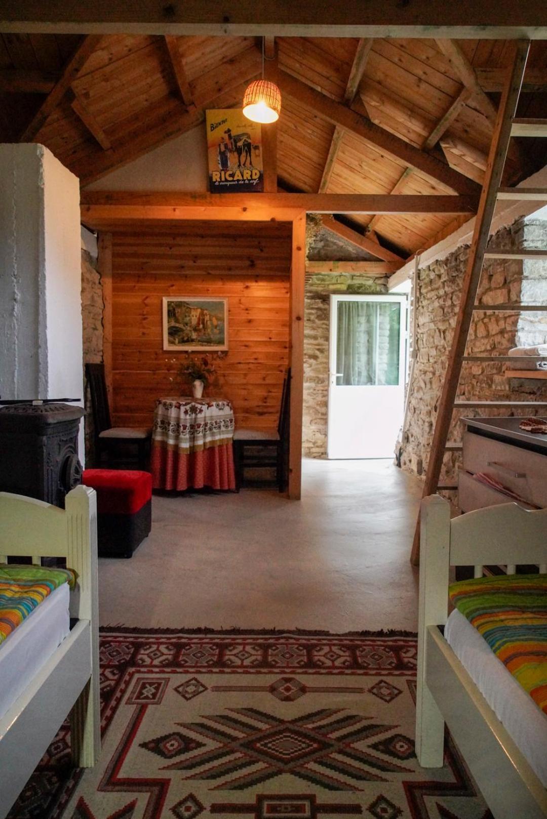Ferma Albanik Kelcyre Quarto foto